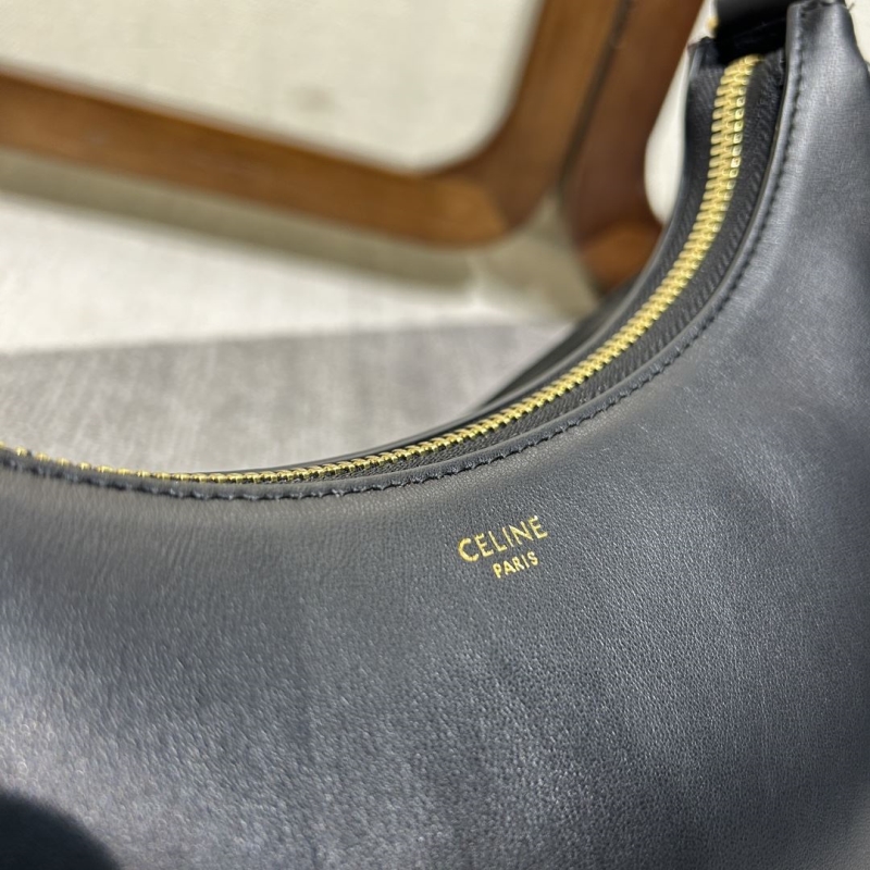 Ce1i*e ava bags